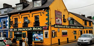 Best pubs in Dingle for live music on a rainy evening