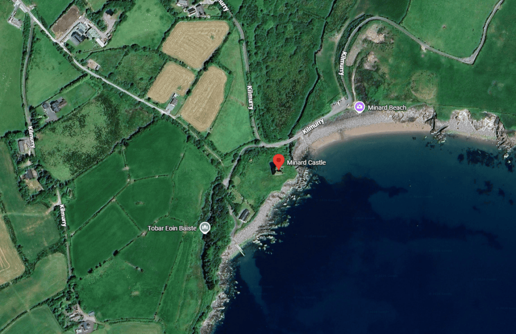 Satellite map showing the location of Minard Castle beside Kilmurry Bay on the southern Dingle Peninsula.